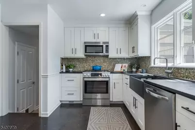 40 Collinwood Rd, Maplewood, NJ 07040 - Photo 15