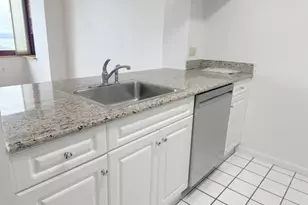 100 Old Palisade Rd, Fort Lee, NJ 07024 - Photo 11