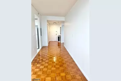 100 Old Palisade Rd #3513, Fort Lee, NJ 07024 - Photo 9