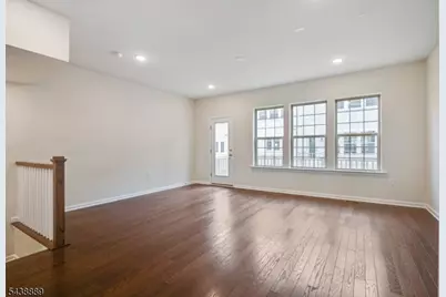 11 Gala Ct, Livingston, NJ 07039 - Photo 5