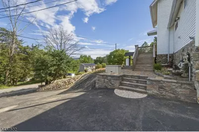 51 Zinnia Dr, Vernon, NJ 07418 - Photo 35