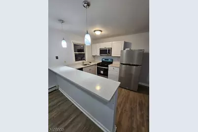 816-826 W Grand St #3F, Elizabeth, NJ 07202 - Photo 3