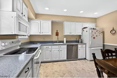 15 Hampton Ct, Bernards Township, NJ 07920 - Photo 15