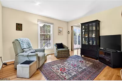 15 Hampton Ct, Bernards Township, NJ 07920 - Photo 11