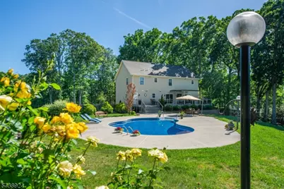 24 Willow Ln, Marlboro Township, NJ 07726 - Photo 5