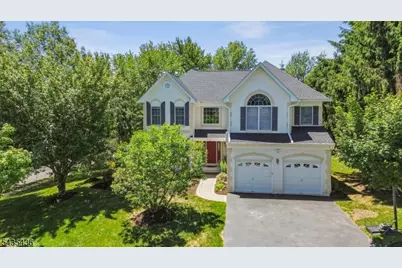 59 Ramapo Dr, Bernards Township, NJ 07920 - Photo 1