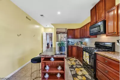 89 Watsessing Ave, Bloomfield, NJ 07003 - Photo 15