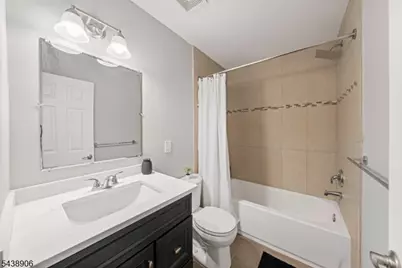2706 Lighthouse Ln, Sayreville Boro, NJ 08859 - Photo 7
