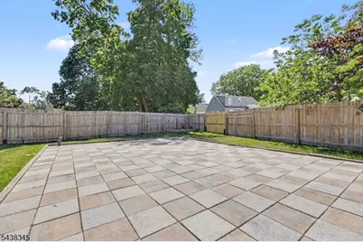 37 Glen Ct, North Plainfield, NJ 07063 - Photo 41