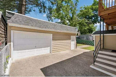 38 Rossiter Ave, Paterson, NJ 07502 - Photo 19