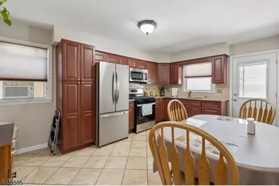 38 Rossiter Ave, Paterson, NJ 07502 - Photo 5