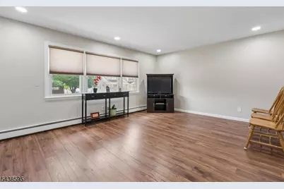38 Rossiter Ave, Paterson, NJ 07502 - Photo 3