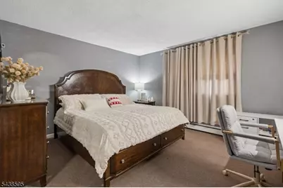 38 Rossiter Ave, Paterson, NJ 07502 - Photo 17