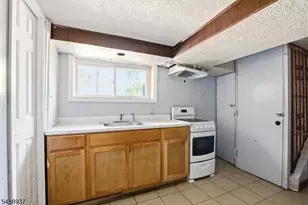 295 Old Bergen Rd, Jersey City, NJ 07305 - Photo 41