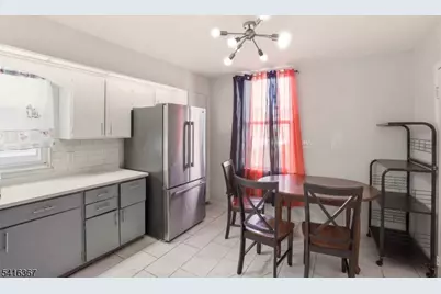 295 Old Bergen Rd, Jersey City, NJ 07305 - Photo 15