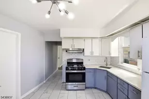 295 Old Bergen Rd, Jersey City, NJ 07305 - Photo 37