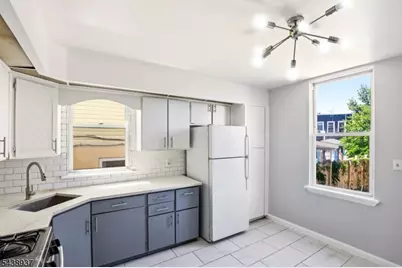 295 Old Bergen Rd, Jersey City, NJ 07305 - Photo 35