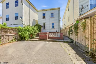 295 Old Bergen Rd, Jersey City, NJ 07305 - Photo 45