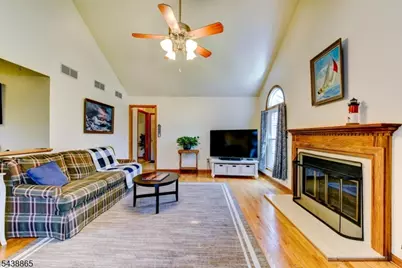 3 Obert Dr, Raritan, NJ 08869 - Photo 7