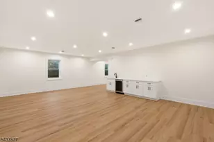 13 Harding Pl, Livingston, NJ 07039 - Photo 43