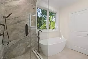 13 Harding Pl, Livingston, NJ 07039 - Photo 35