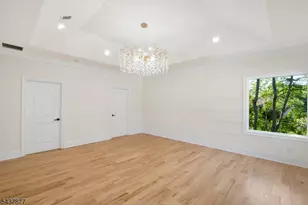 13 Harding Pl, Livingston, NJ 07039 - Photo 33