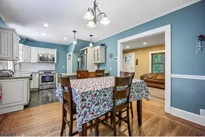 76 Meadowbrook Rd, Millburn, NJ 07078 - Photo 9
