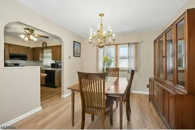430 Myrtle Ave, Roselle Park, NJ 07204 - Photo 7