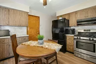 430 Myrtle Ave, Roselle Park, NJ 07204 - Photo 11