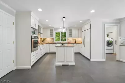 201 Parsonage Hill Rd, Millburn, NJ 07078 - Photo 11