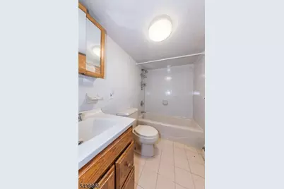 137 Uhland St, East Rutherford, NJ 07073 - Photo 23