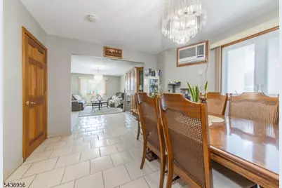 137 Uhland St, East Rutherford, NJ 07073 - Photo 3