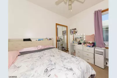 137 Uhland St, East Rutherford, NJ 07073 - Photo 15