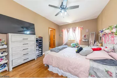 137 Uhland St, East Rutherford, NJ 07073 - Photo 13