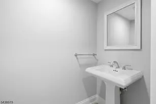 4 Central Ave, Caldwell Boro Twp., NJ 07006 - Photo 19