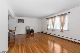164 Page St, Elmwood Park, NJ 07407 - Photo 19