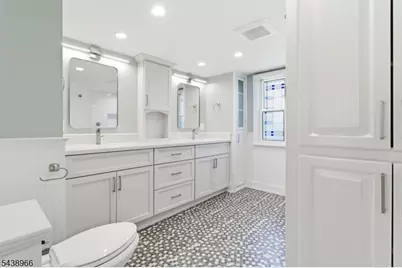 57 Lincoln Ave, Lambertville, NJ 08530 - Photo 23