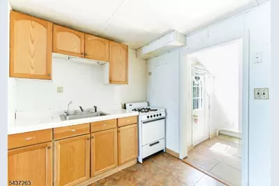 54 Summit Dr, Wantage, NJ 07461 - Photo 3