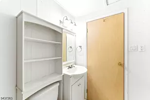 54 Summit Dr, Wantage, NJ 07461 - Photo 11