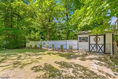 54 Summit Dr, Wantage, NJ 07461 - Photo 9