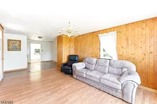 54 Summit Dr, Wantage, NJ 07461 - Photo 5