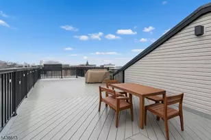 104 Poplar St, Jersey City, NJ 07307 - Photo 21
