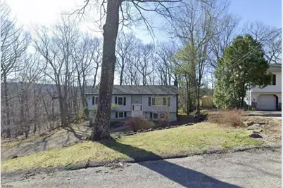 5 Grey Trl, Vernon, NJ 07462 - Photo 1