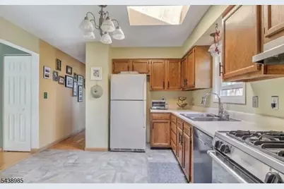 5 Grey Trl, Vernon, NJ 07462 - Photo 11