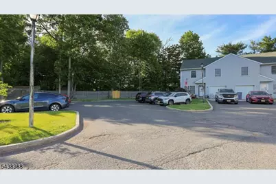 2 Park Ter, North Brunswick Township, NJ 08902 - Photo 3