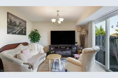 2 Park Ter, North Brunswick Township, NJ 08902 - Photo 7
