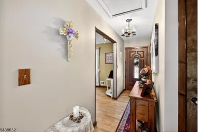 115 Fairview Dr, Branchburg Township, NJ 08853 - Photo 11
