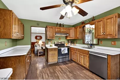 115 Fairview Dr, Branchburg Township, NJ 08853 - Photo 7