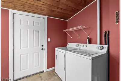 100 Homecrest Ave, Ewing Township, NJ 08638 - Photo 17
