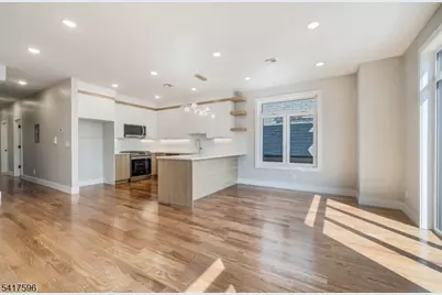 393 Myrtle Ave, Irvington, NJ 07111 - Photo 5